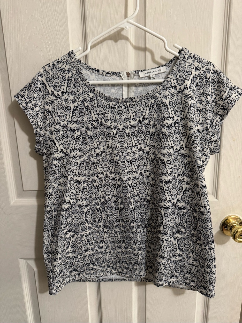 Rose & Olive Black Floral Pattern Short Sleeve Top